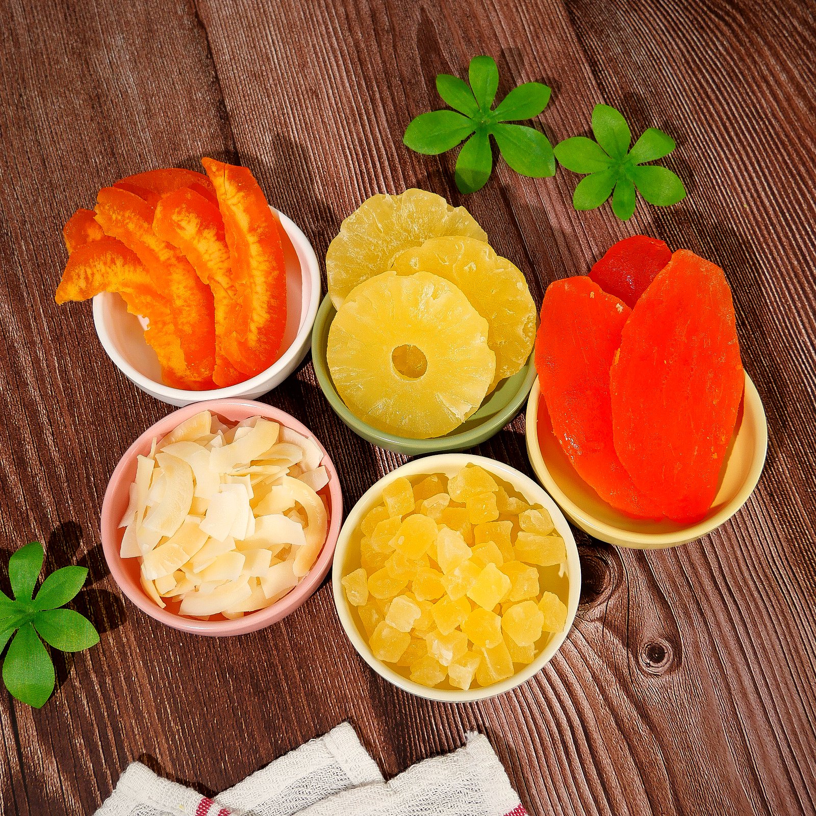 สีสันจากธรรมชาติ 100% — ผลไม้อบแห้ง Fruitiva